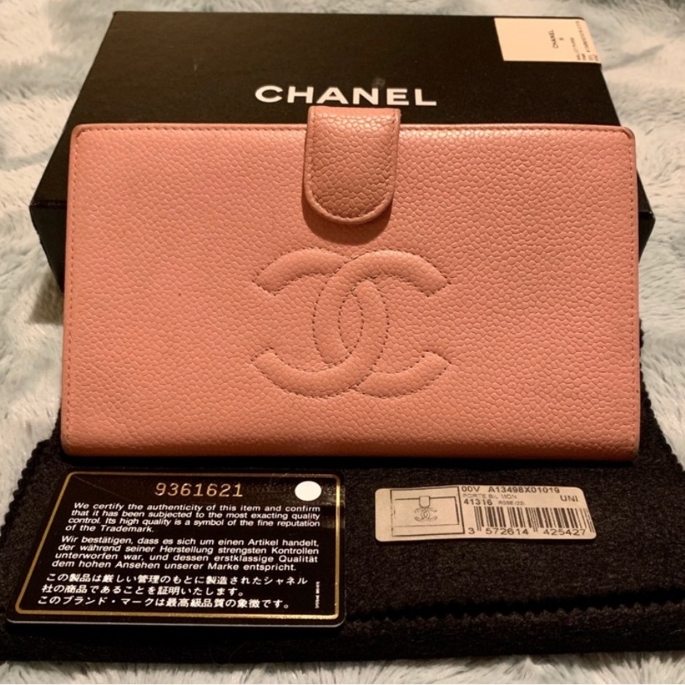 SOLD COA CHANEL Pink Caviar Leather Wallet Chanel pink wallet with Box - Picture 2 of 16